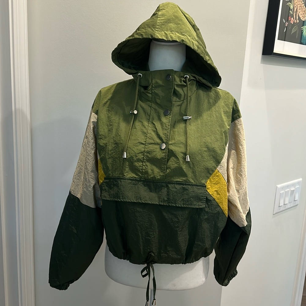 NWOT- Cisono Los Angeles Outerwear color block light weight jacket.